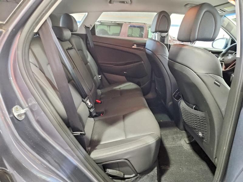 2017 HYUNDAI TUCSON LIMITED 11