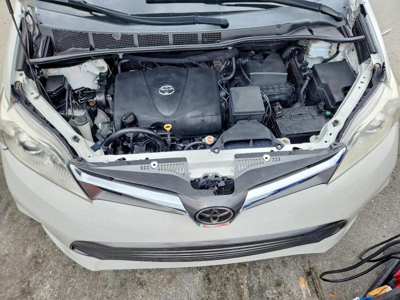 2019 TOYOTA SIENNA XLE 7-PASSENGER 12