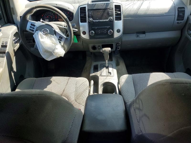 2017 NISSAN FRONTIER SV 8