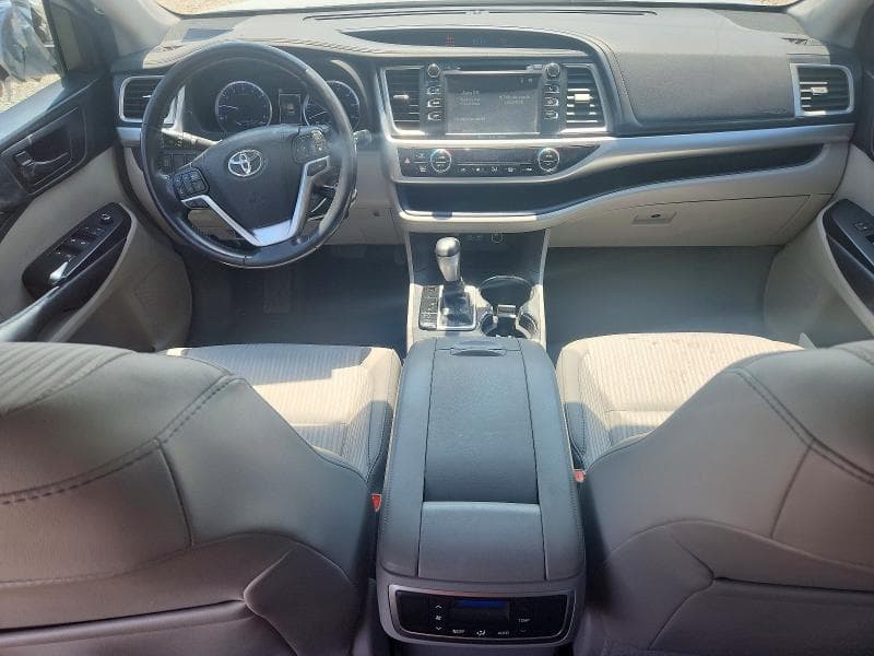 2018 TOYOTA HIGHLANDER LE PLUS 8
