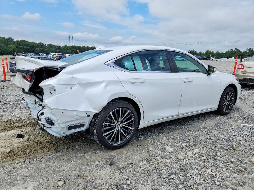 2025 LEXUS ES 300H BASE 3