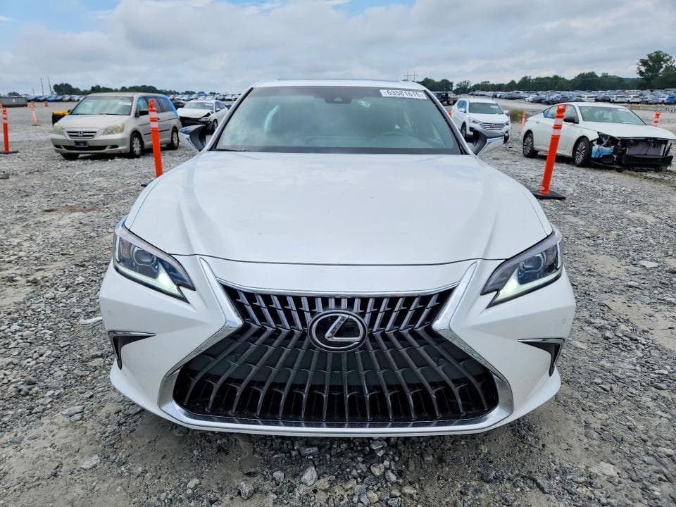 2025 LEXUS ES 300H BASE 5