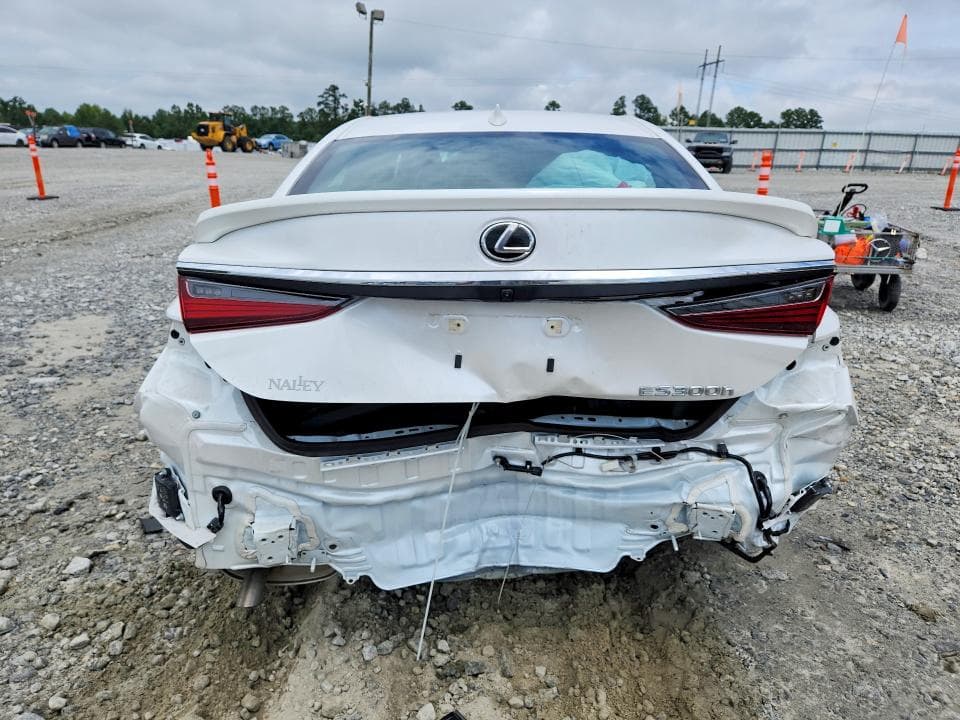 2025 LEXUS ES 300H BASE 6