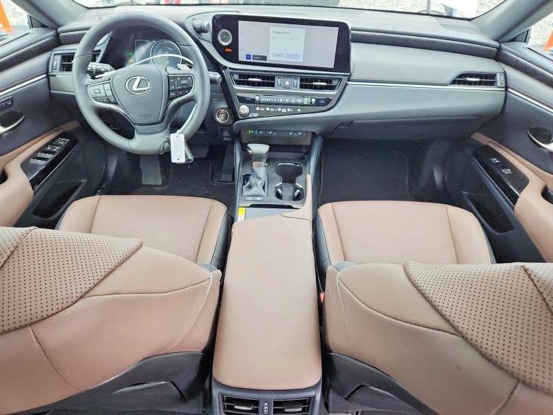 2025 LEXUS ES 300H BASE 8