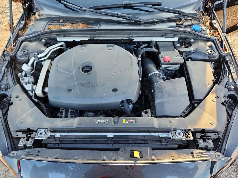 2020 VOLVO V60 CROSS COUNTRY T5 MOMENTUM 11