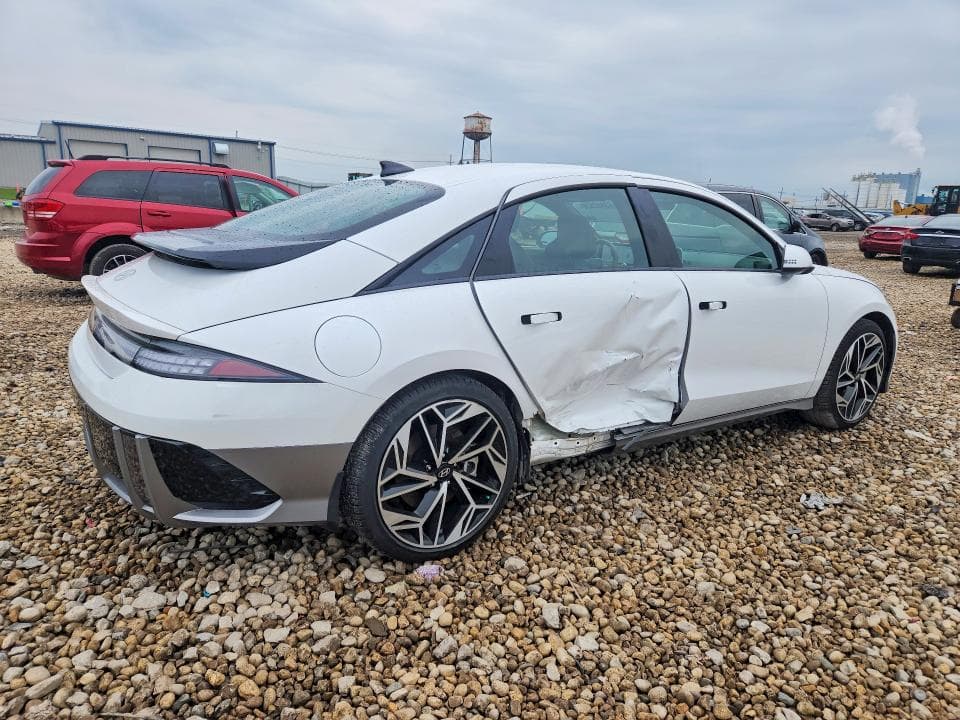 2023 HYUNDAI IONIQ 6 SEL 3