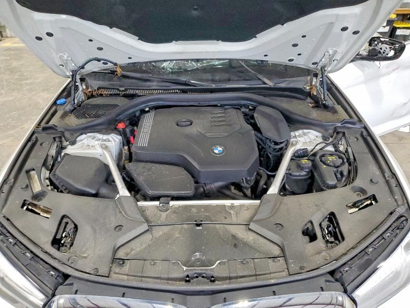 2022 BMW 530 XI 11
