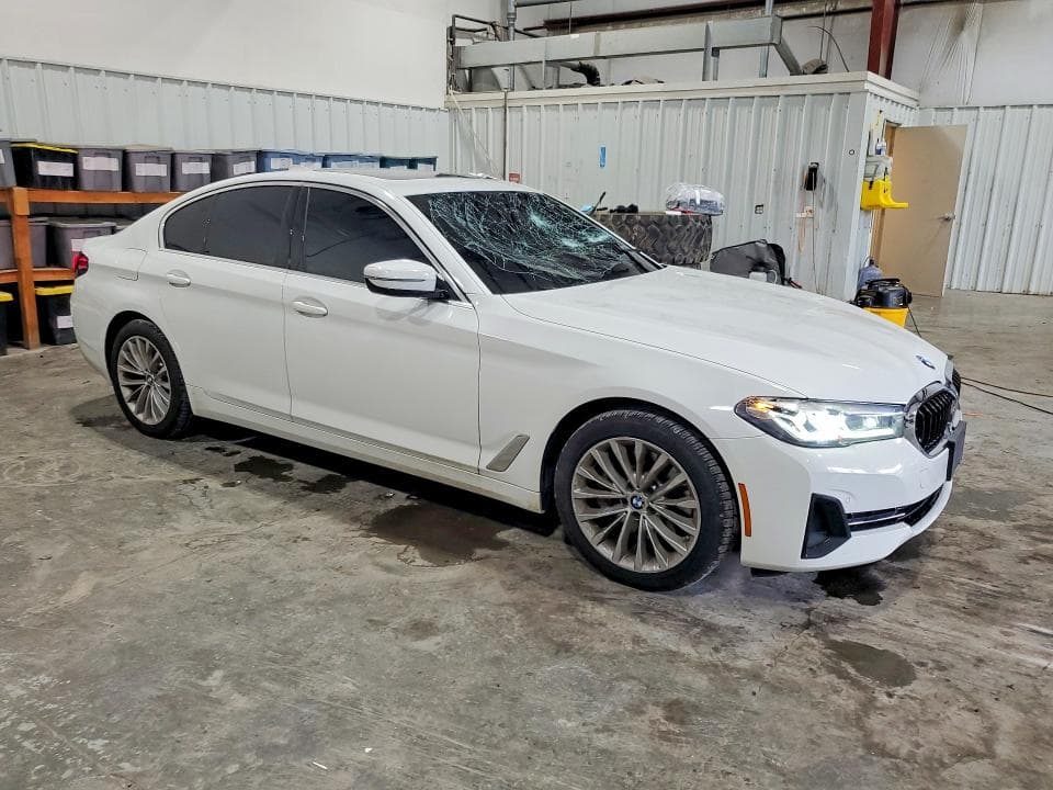 2022 BMW 530 XI 4