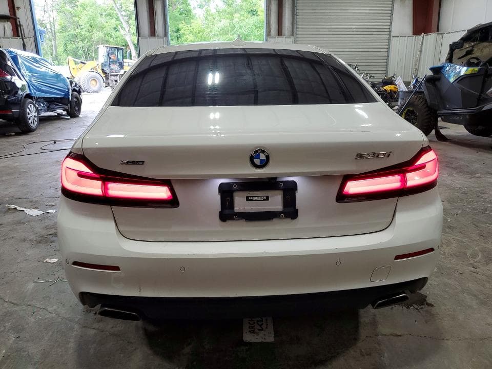 2022 BMW 530 XI 6