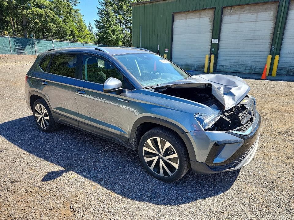 2024 VOLKSWAGEN TAOS SE 4