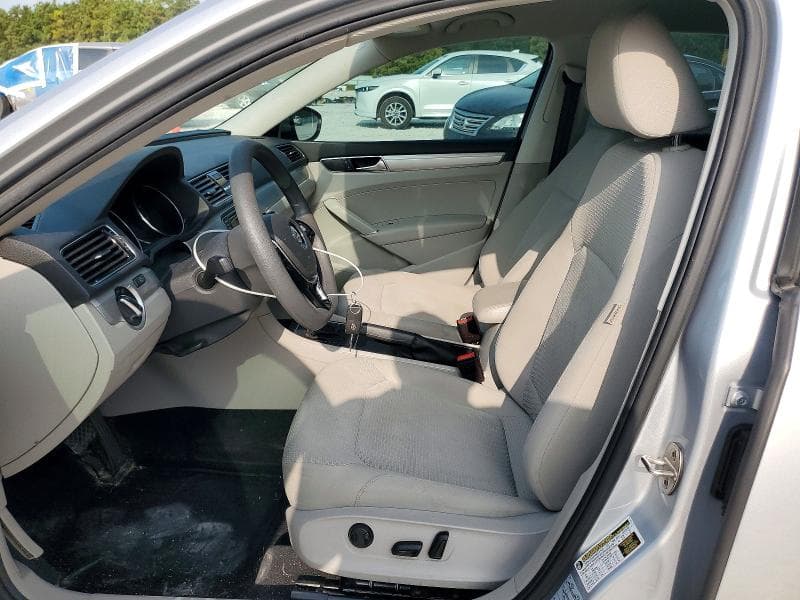 2018 VOLKSWAGEN PASSAT S 7