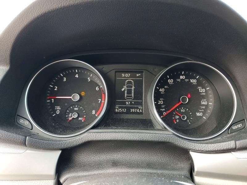 2018 VOLKSWAGEN PASSAT S 9