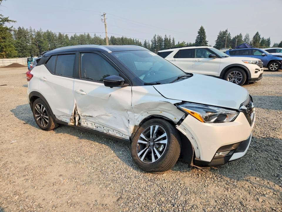 2018 NISSAN KICKS SR 4