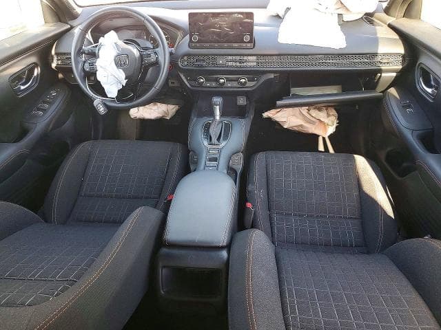 2025 HONDA HR-V SPORT 8