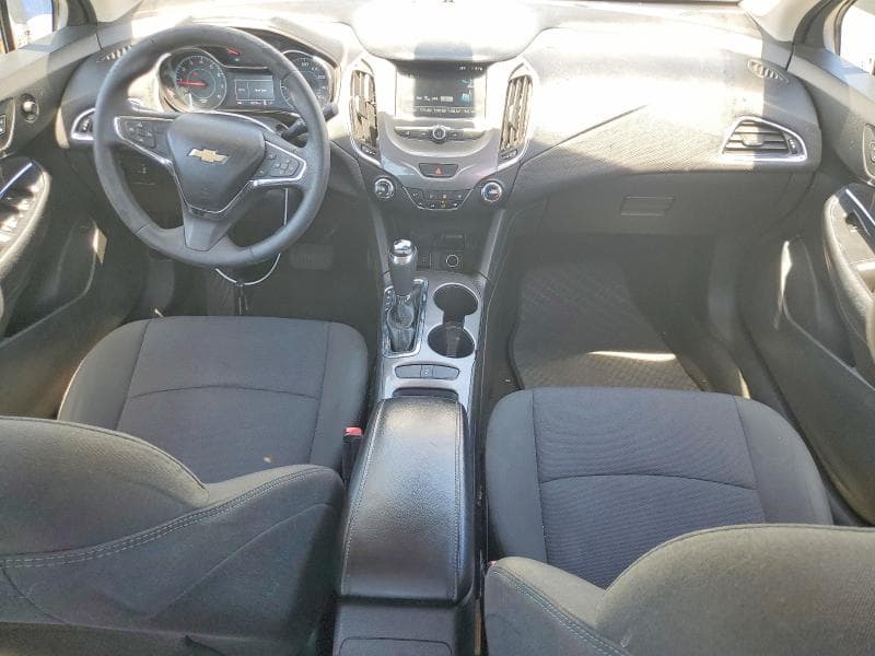 2017 CHEVROLET CRUZE LT 8