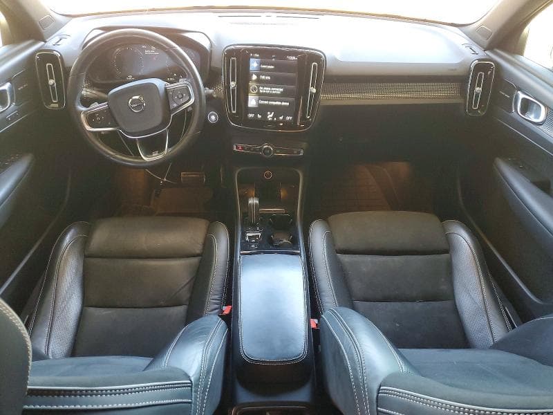 2019 VOLVO XC40 T5 R-DESIGN 8