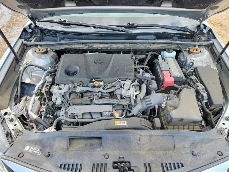 2019 TOYOTA CAMRY LE 11