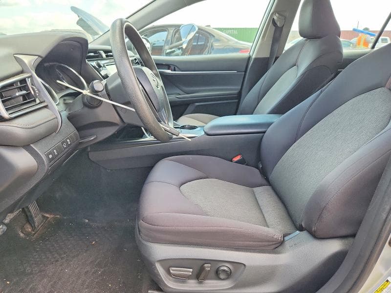 2019 TOYOTA CAMRY LE 7