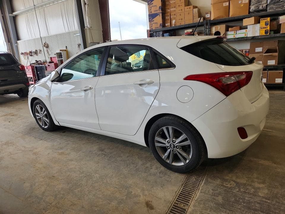 2017 HYUNDAI ELANTRA GT BASE 2
