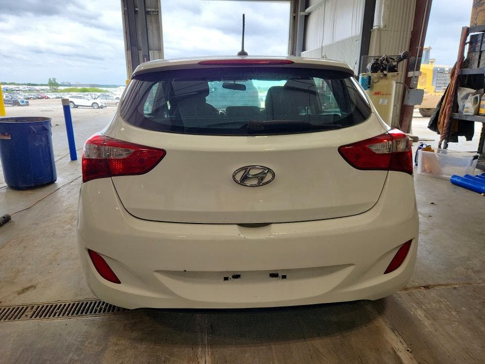 2017 HYUNDAI ELANTRA GT BASE 6