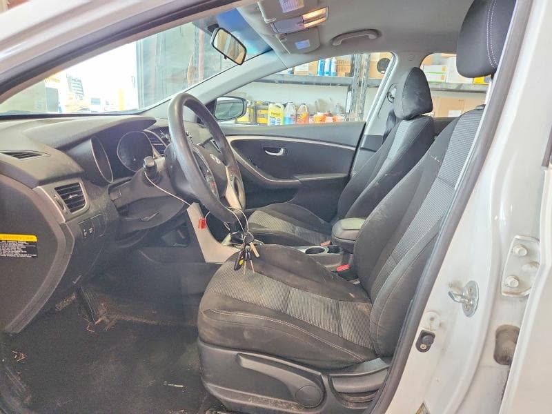 2017 HYUNDAI ELANTRA GT BASE 7