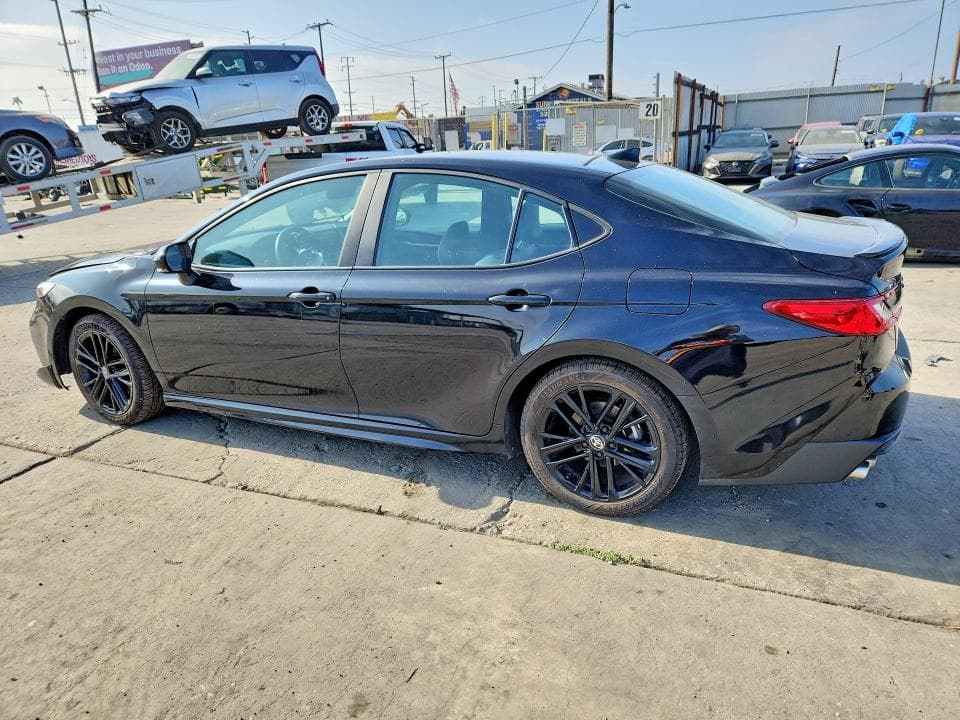 2025 TOYOTA CAMRY SE 2