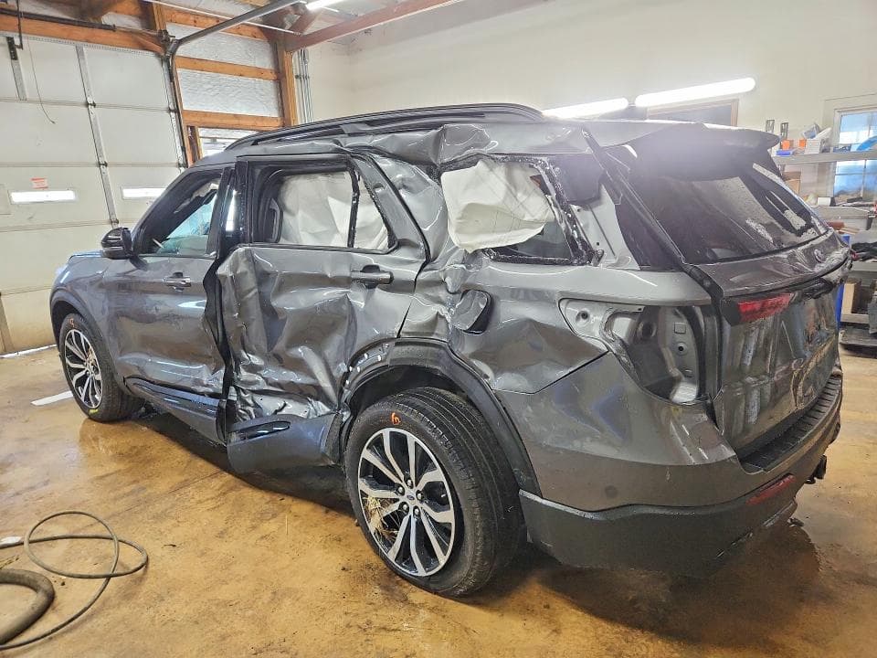 2026 FORD EXPLORER ST-LINE 2