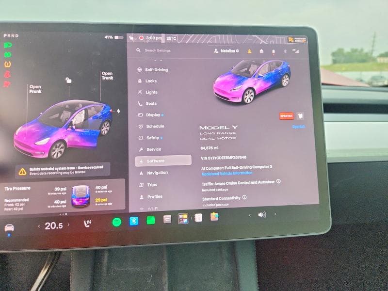 2021 TESLA MODEL Y 9