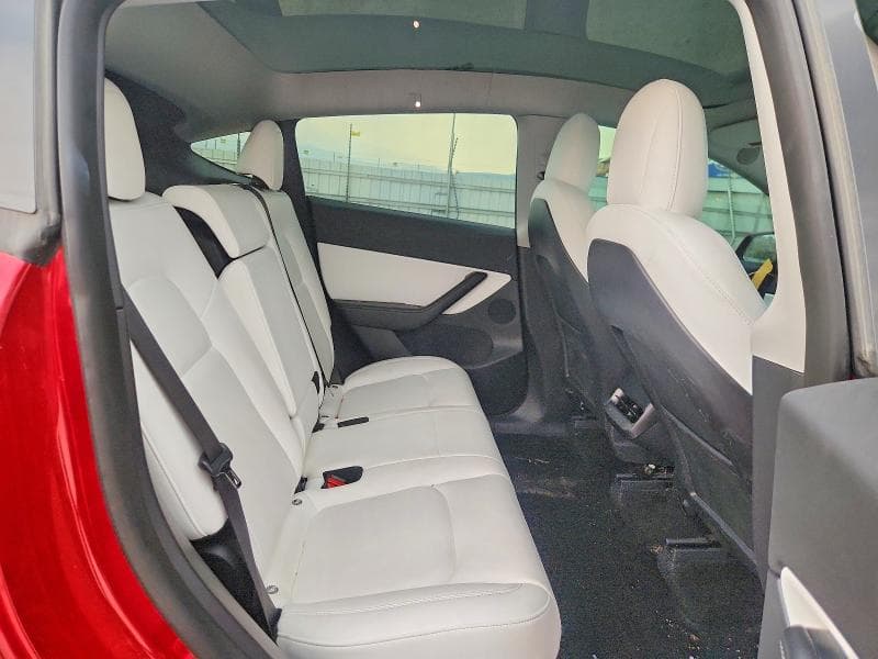 2021 TESLA MODEL Y 10