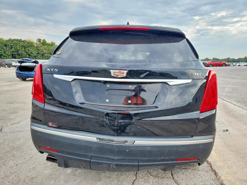 2017 CADILLAC XT5 LUXURY 6