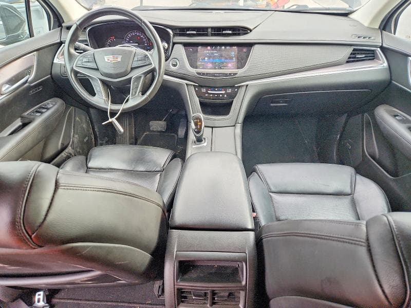 2017 CADILLAC XT5 LUXURY 8