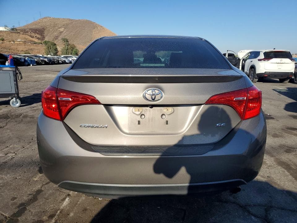 2018 TOYOTA COROLLA SE 6