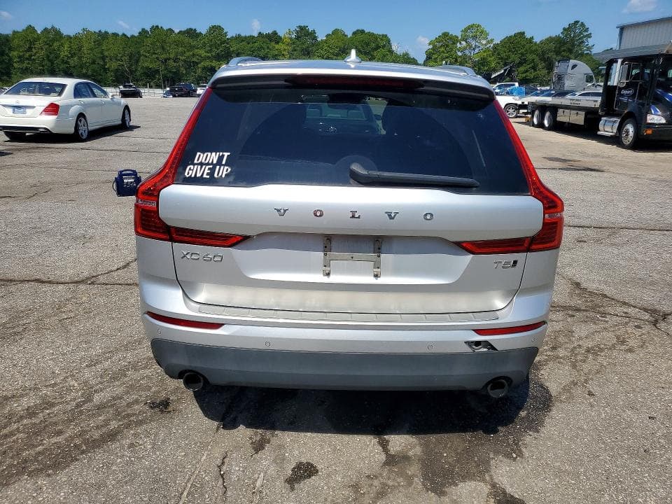 2018 VOLVO XC60 T5 6