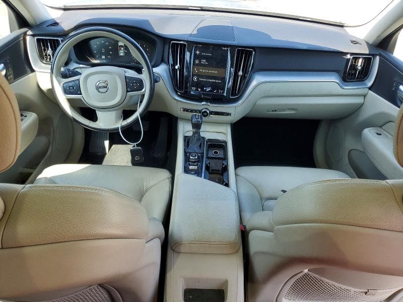 2018 VOLVO XC60 T5 8