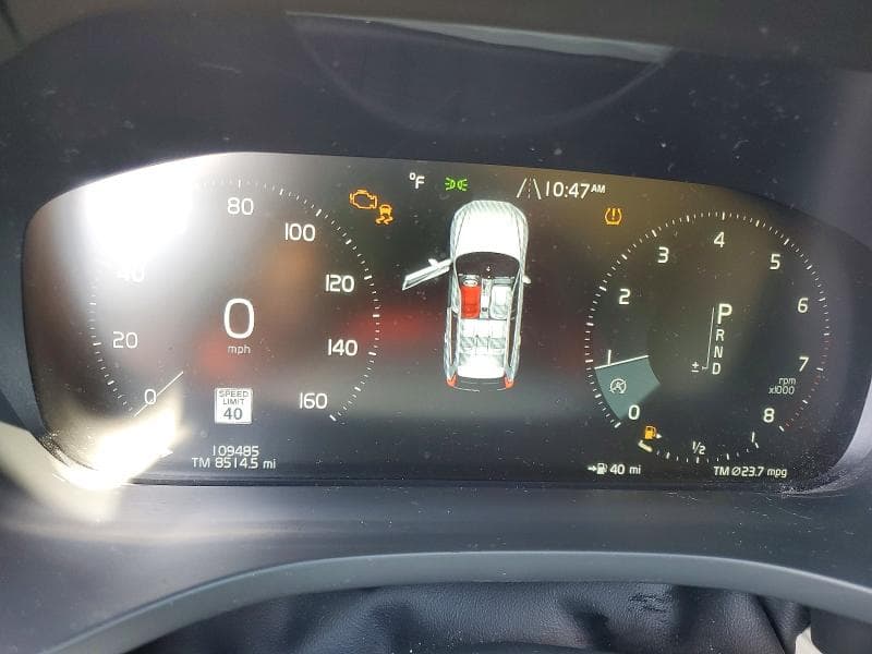 2018 VOLVO XC60 T5 9
