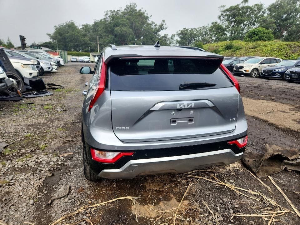 2023 KIA NIRO EX 6