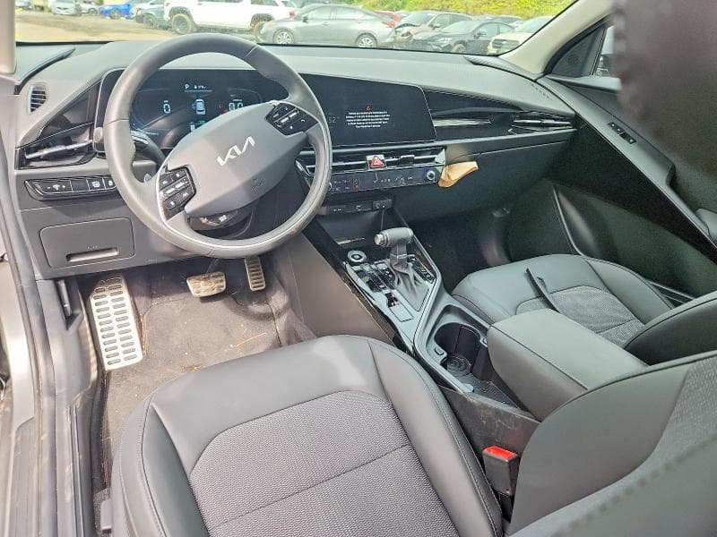 2023 KIA NIRO EX 8