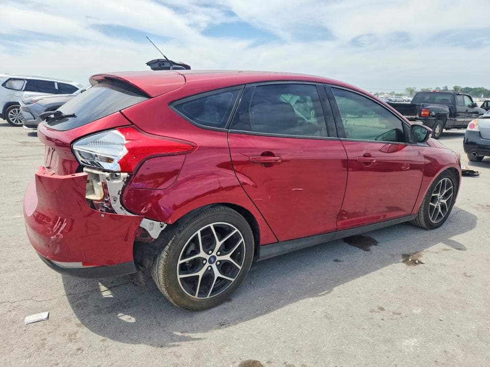 2017 FORD FOCUS SEL 3