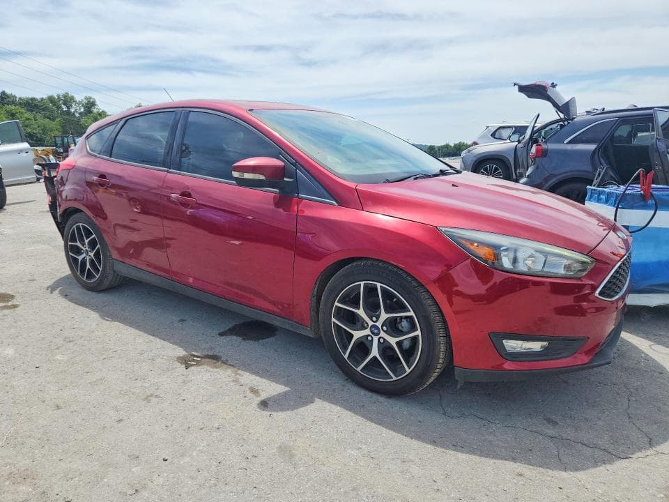 2017 FORD FOCUS SEL 4