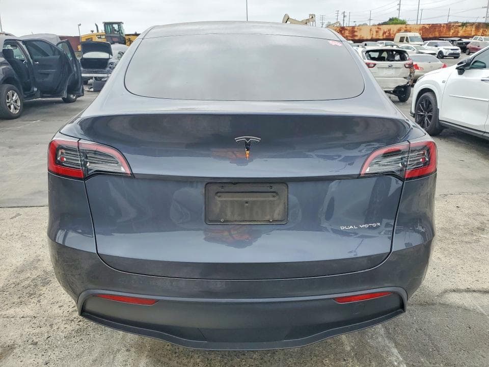 2023 TESLA MODEL Y 6
