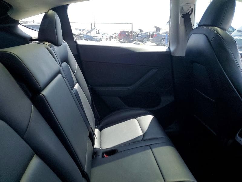 2023 TESLA MODEL Y 10