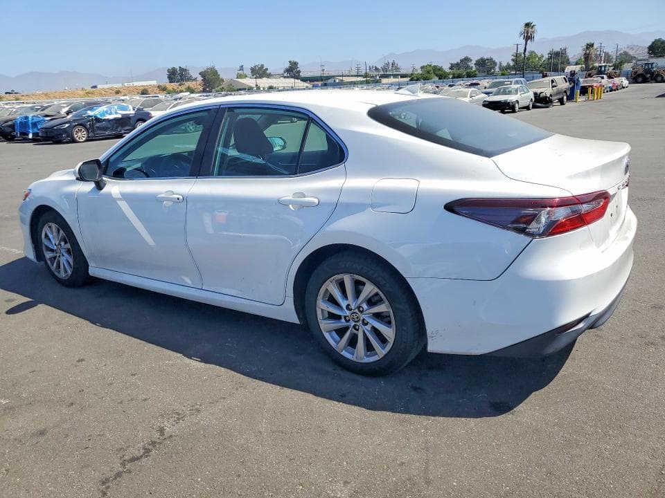 2023 TOYOTA CAMRY LE 2