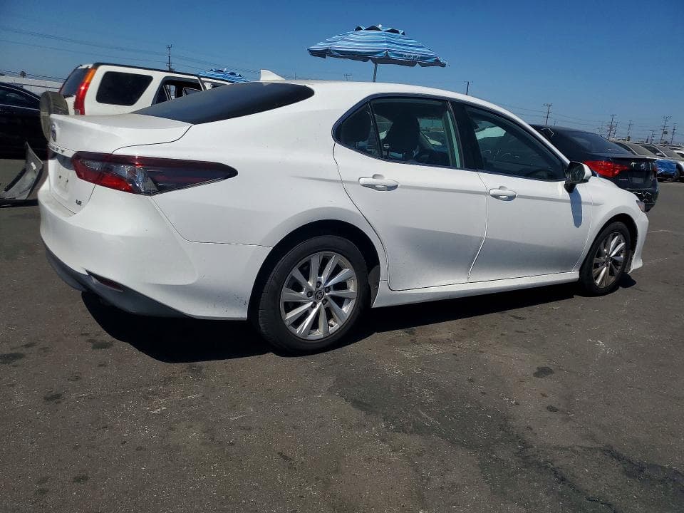 2023 TOYOTA CAMRY LE 3