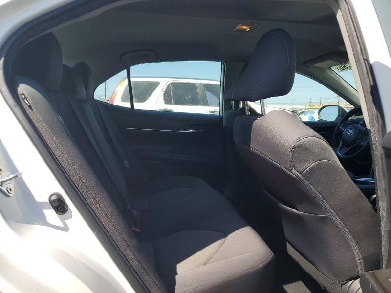 2023 TOYOTA CAMRY LE 10