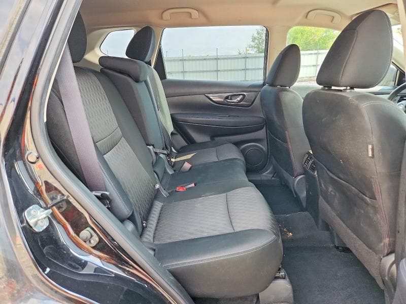 2018 NISSAN ROGUE S 11