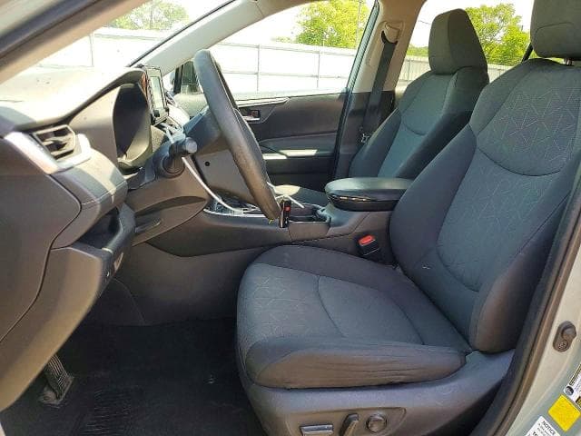 2021 TOYOTA RAV4 XLE 7