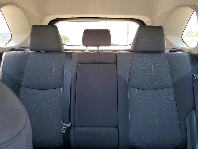 2021 TOYOTA RAV4 XLE 10