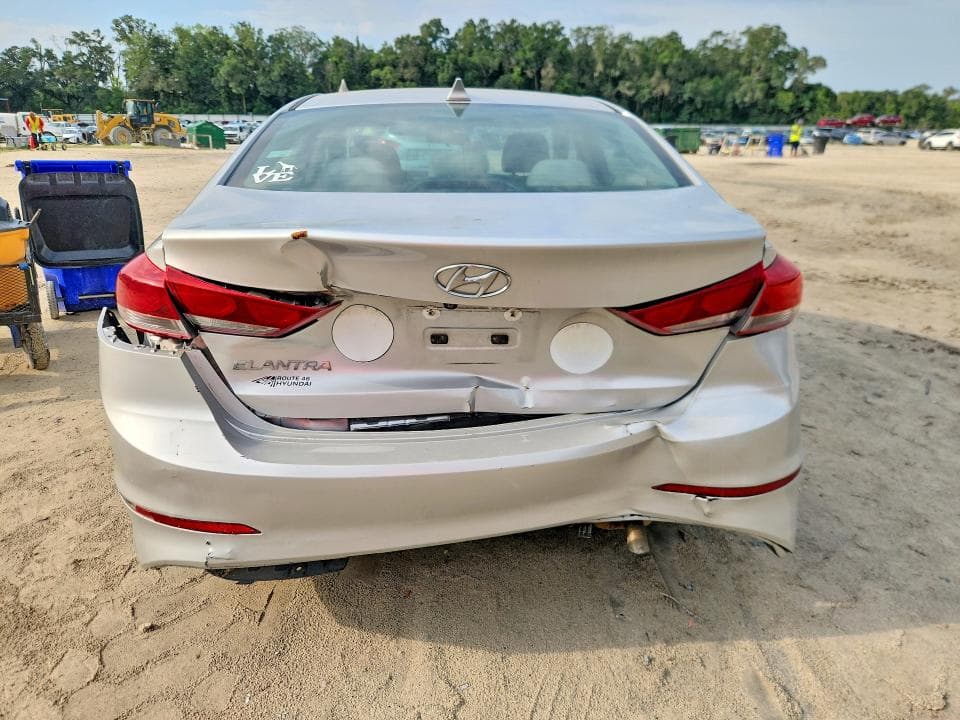 2018 HYUNDAI ELANTRA SEL 6