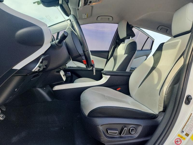 2017 TOYOTA PRIUS PRIME ADVANCED 7