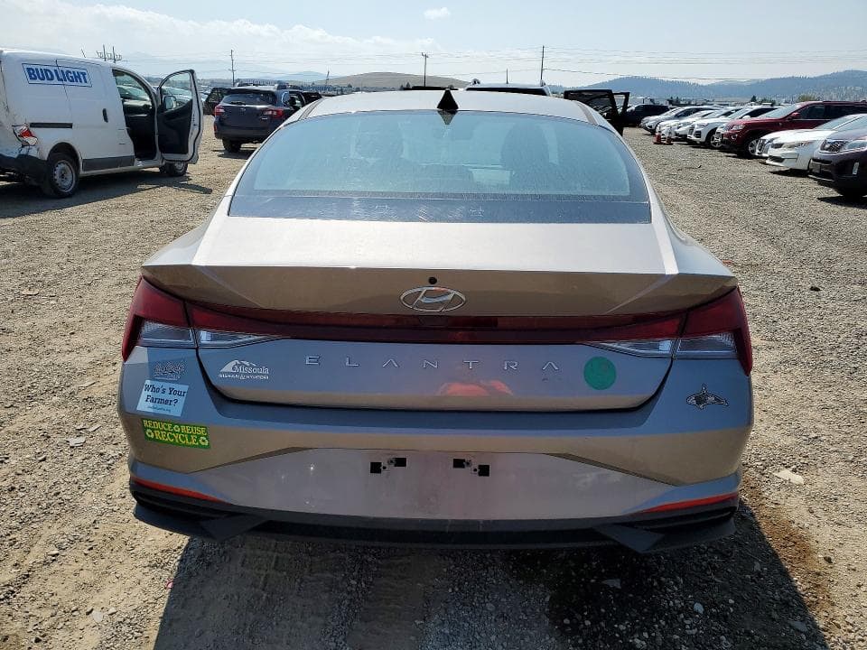 2021 HYUNDAI ELANTRA SE 6